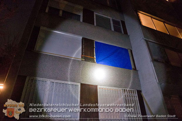 20171104 Explosion in der Wohnung einer Badener Wohnhausanlage Foto: © Freiwillige Feuerwehr Baden-Stadt 20171104 Explosion in der Wohnung einer Badener Wohnhausanlage Foto: © Freiwillige Feuerwehr Baden-Stadt