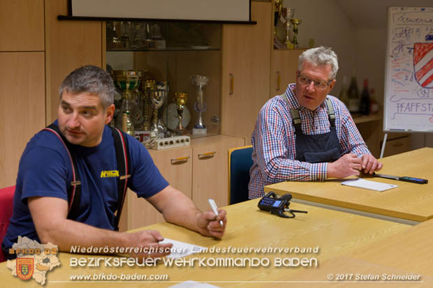 20171113 Personensuche nach 12-jaehrigen abgaengigen Bub in Pfaffstaetten  Foto: Stefan Schneider BFK BADEN