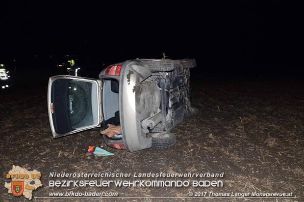 20171125 Fahrzeugüberschlag auf der LB60 bei Reisenberg Foto: © Thomas Lenger Monatsreveue.at 20171125 Fahrzeugüberschlag auf der LB60 bei Reisenberg Foto: © Thomas Lenger Monatsreveue.at