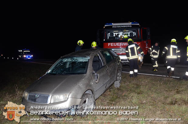 20171125 Fahrzeugüberschlag auf der LB60 bei Reisenberg  Foto: © Thomas Lenger Monatsreveue.at