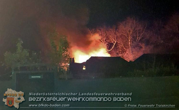 20171211 Brand einer Gartenhütte - Schrebergartensiedlng in Traiskirchen  Foto: © Freiwillige Feuerwehr Traiskirchen-Stadt