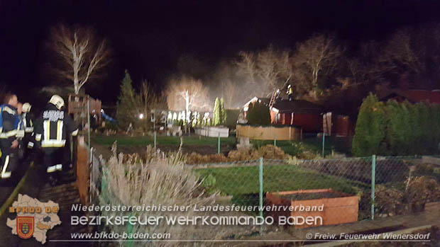 20171211 Brand einer Gartenhütte - Schrebergartensiedlng in Traiskirchen  Foto: © Freiwillige Feuerwehr Wienersdorf
