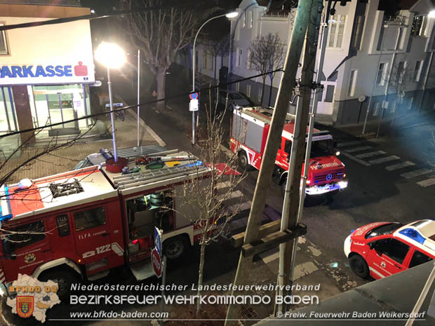 20171220 Zimmerbrand in Baden Weikersdorf - Adventkranz Foto: © Gerhard Filip FF Baden Weikersdorf 20171220 Zimmerbrand in Baden Weikersdorf - Adventkranz Foto: © Gerhard Filip FF Baden Weikersdorf