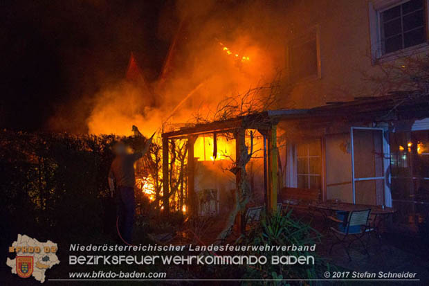 20171222 Brand in einem Reihenwohnhaus in Tribuswinkel  Foto: © Stefan Schneider BFK BADEN