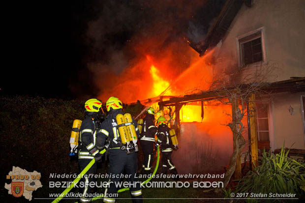 20171222 Brand in einem Reihenwohnhaus in Tribuswinkel  Foto: © Stefan Schneider BFK BADEN