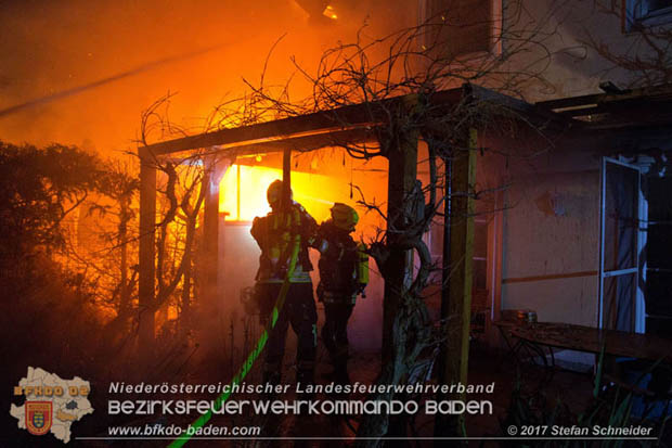 20171222 Brand in einem Reihenwohnhaus in Tribuswinkel  Foto: © Stefan Schneider BFK BADEN