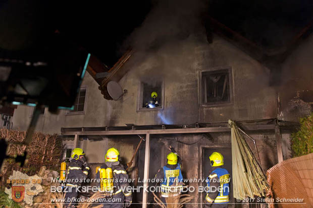 20171222 Brand in einem Reihenwohnhaus in Tribuswinkel  Foto: © Stefan Schneider BFK BADEN