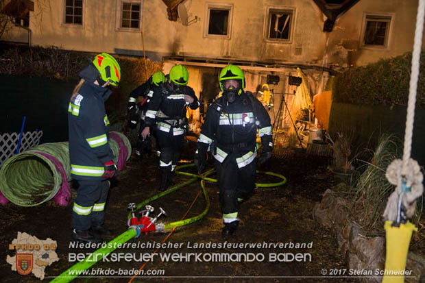20171222 Brand in einem Reihenwohnhaus in Tribuswinkel  Foto: © Stefan Schneider BFK BADEN