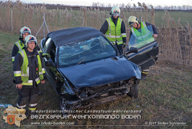 20171224 Verkehrsunfall auf der A2 Suedautobahn zwischen Traiskirchen und dem Knoten Guntramsdorf  Foto: © Stefan Schneider