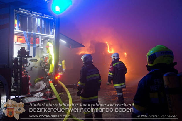 20180101 Brand von Siloballen in Maria Raisenmarkt Ortsteil Untermeierhof Foto: © Stefan Schneider 20180101 Brand von Siloballen in Maria Raisenmarkt Ortsteil Untermeierhof Foto: © Stefan Schneider