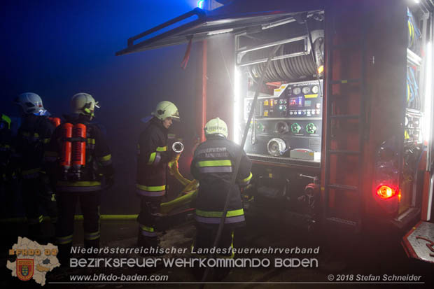 20180101 Brand von Siloballen in Maria Raisenmarkt Ortsteil Untermeierhof Foto: © Stefan Schneider 20180101 Brand von Siloballen in Maria Raisenmarkt Ortsteil Untermeierhof Foto: © Stefan Schneider