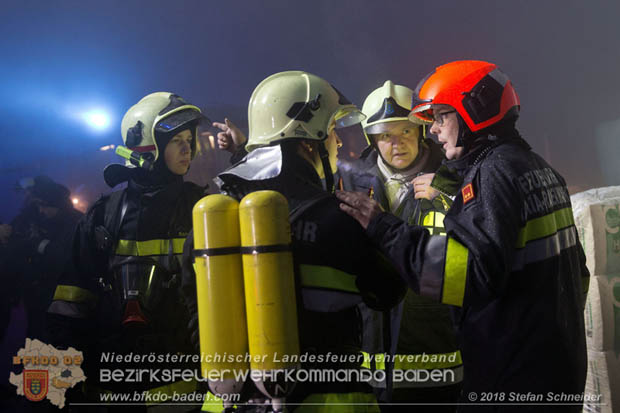 20180101 Brand von Siloballen in Maria Raisenmarkt Ortsteil Untermeierhof Foto: © Stefan Schneider 20180101 Brand von Siloballen in Maria Raisenmarkt Ortsteil Untermeierhof Foto: © Stefan Schneider