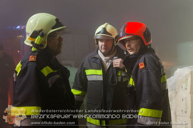 20180101 Brand von Siloballen in Maria Raisenmarkt Ortsteil Untermeierhof Foto: © Stefan Schneider 20180101 Brand von Siloballen in Maria Raisenmarkt Ortsteil Untermeierhof Foto: © Stefan Schneider
