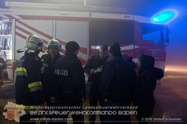 20180101 Brand von Siloballen in Maria Raisenmarkt Ortsteil Untermeierhof Foto: © Stefan Schneider 20180101 Brand von Siloballen in Maria Raisenmarkt Ortsteil Untermeierhof Foto: © Stefan Schneider