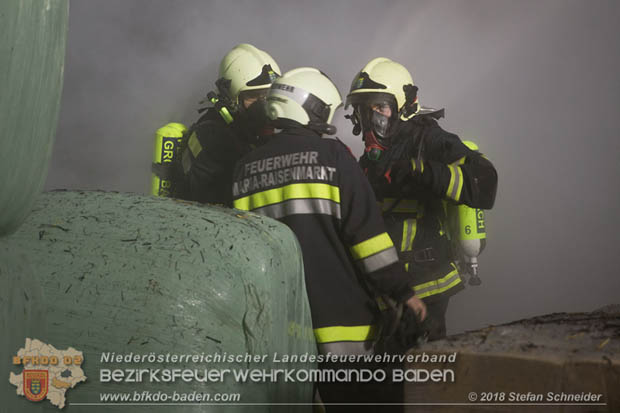 20180101 Brand von Siloballen in Maria Raisenmarkt Ortsteil Untermeierhof Foto: © Stefan Schneider 20180101 Brand von Siloballen in Maria Raisenmarkt Ortsteil Untermeierhof Foto: © Stefan Schneider