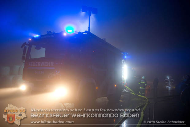 20180101 Brand von Siloballen in Maria Raisenmarkt Ortsteil Untermeierhof Foto: © Stefan Schneider 20180101 Brand von Siloballen in Maria Raisenmarkt Ortsteil Untermeierhof Foto: © Stefan Schneider