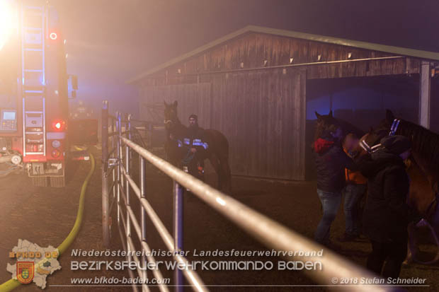 20180101 Brand von Siloballen in Maria Raisenmarkt Ortsteil Untermeierhof  Foto: © Stefan Schneider