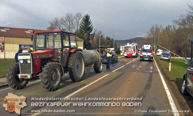 20180118 Auffahrunfall auf der Oberwaltersdorferstraße in Tribuswinkel  Foto: © Ferdinand Bartmann FF Tribuswinkel