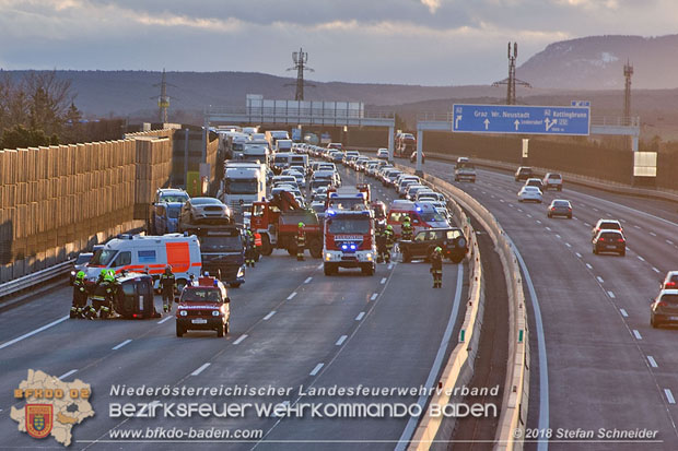 20180119 Verkehrsunfall A2 Kottingbrunn-Bad Vöslau  Foto: © Stefan Schneider BFK Baden