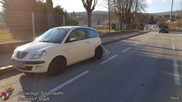 20180131 Verkehrsunfall in Berndorf  Foto: © R. Maier FF Berndorf-Stadt