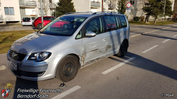20180131 Verkehrsunfall in Berndorf  Foto: © R. Maier FF Berndorf-Stadt