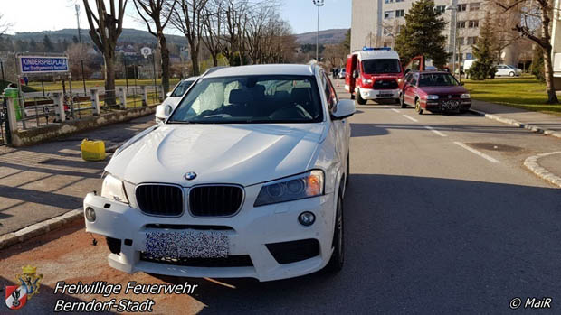 20180131 Verkehrsunfall in Berndorf  Foto: © R. Maier FF Berndorf-Stadt