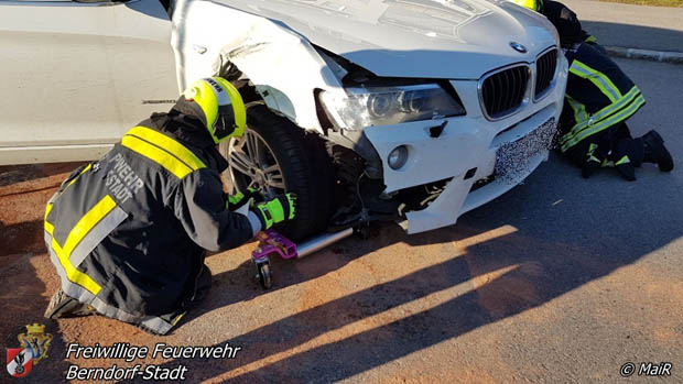 20180131 Verkehrsunfall in Berndorf  Foto: © R. Maier FF Berndorf-Stadt