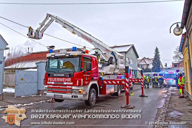 20180208 Dachstuhlbrand in Traiskirchen Ortsteil Wienersdorf Foto: © Stefan Schneider BFK BADEN 20180208 Dachstuhlbrand in Traiskirchen Ortsteil Wienersdorf Foto: © Stefan Schneider BFK BADEN
