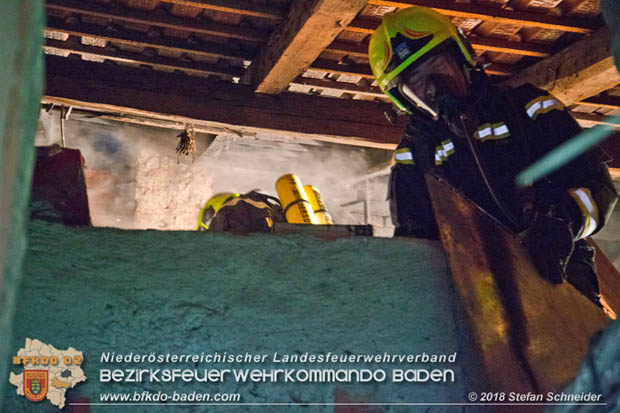 20180208 Dachstuhlbrand in Traiskirchen Ortsteil Wienersdorf Foto: © Stefan Schneider BFK BADEN 20180208 Dachstuhlbrand in Traiskirchen Ortsteil Wienersdorf Foto: © Stefan Schneider BFK BADEN