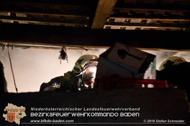 20180208 Dachstuhlbrand in Traiskirchen Ortsteil Wienersdorf Foto: © Stefan Schneider BFK BADEN 20180208 Dachstuhlbrand in Traiskirchen Ortsteil Wienersdorf Foto: © Stefan Schneider BFK BADEN