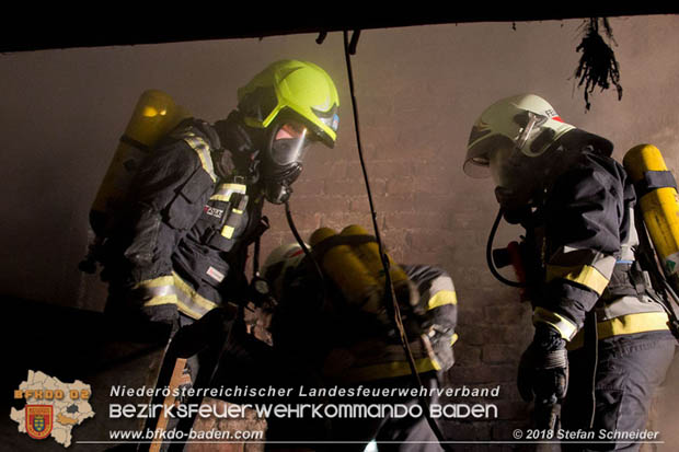 20180208 Dachstuhlbrand in Traiskirchen Ortsteil Wienersdorf Foto: © Stefan Schneider BFK BADEN 20180208 Dachstuhlbrand in Traiskirchen Ortsteil Wienersdorf Foto: © Stefan Schneider BFK BADEN