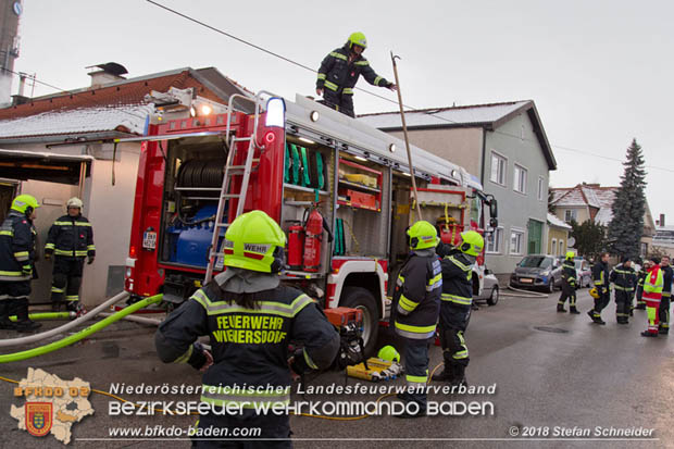20180208 Dachstuhlbrand in Traiskirchen Ortsteil Wienersdorf Foto: © Stefan Schneider BFK BADEN 20180208 Dachstuhlbrand in Traiskirchen Ortsteil Wienersdorf Foto: © Stefan Schneider BFK BADEN