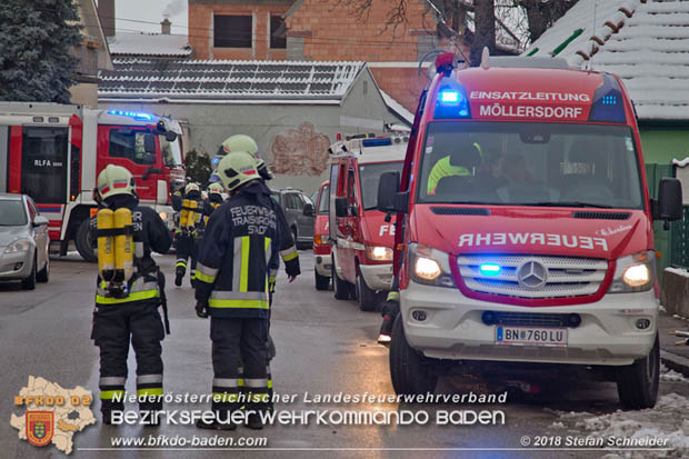 20180208 Dachstuhlbrand in Traiskirchen Ortsteil Wienersdorf Foto: © Stefan Schneider BFK BADEN 20180208 Dachstuhlbrand in Traiskirchen Ortsteil Wienersdorf Foto: © Stefan Schneider BFK BADEN