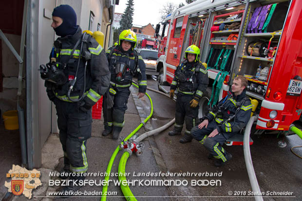 20180208 Dachstuhlbrand in Traiskirchen Ortsteil Wienersdorf Foto: © Stefan Schneider BFK BADEN 20180208 Dachstuhlbrand in Traiskirchen Ortsteil Wienersdorf Foto: © Stefan Schneider BFK BADEN