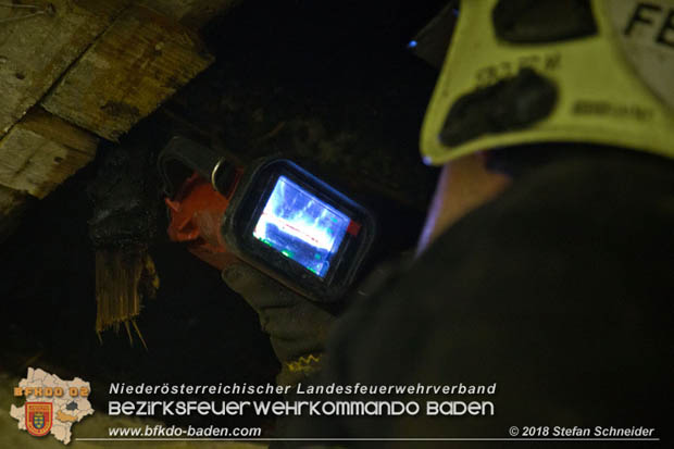 20180208 Dachstuhlbrand in Traiskirchen Ortsteil Wienersdorf Foto: © Stefan Schneider BFK BADEN 20180208 Dachstuhlbrand in Traiskirchen Ortsteil Wienersdorf Foto: © Stefan Schneider BFK BADEN