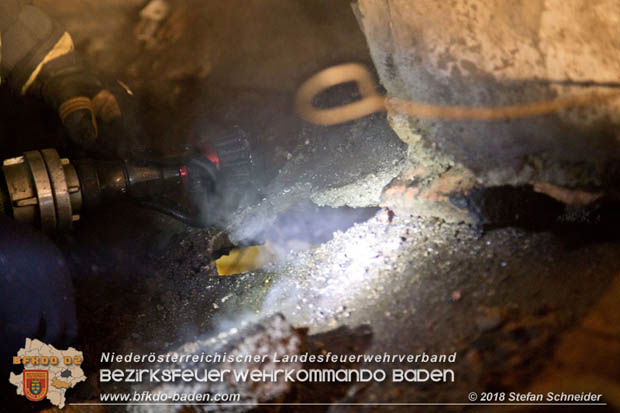 20180208 Dachstuhlbrand in Traiskirchen Ortsteil Wienersdorf Foto: © Stefan Schneider BFK BADEN 20180208 Dachstuhlbrand in Traiskirchen Ortsteil Wienersdorf Foto: © Stefan Schneider BFK BADEN