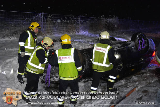20180220 Verkehrsunfall auf der A2 zwischen Traiskirchen und Guntramsdorf  Foto: © Anton Judt Freiwillige Feuerwehr Traiskirchen-Stadt