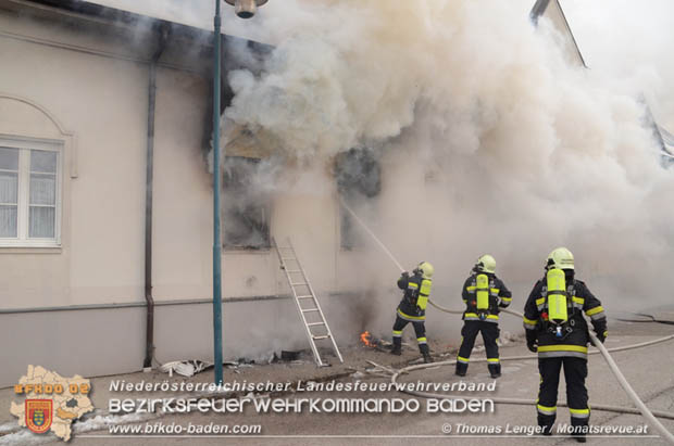 20180226 Vollbrand einer Wohnung in Unterwaltersdorf Foto: © Thomas Lenger MONATSREVUE.at 20180226 Vollbrand einer Wohnung in Unterwaltersdorf Foto: © Thomas Lenger MONATSREVUE.at