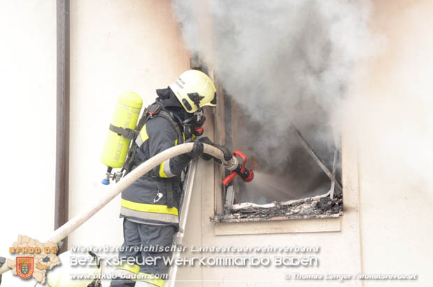 20180226 Vollbrand einer Wohnung in Unterwaltersdorf Foto: © Thomas Lenger MONATSREVUE.at 20180226 Vollbrand einer Wohnung in Unterwaltersdorf Foto: © Thomas Lenger MONATSREVUE.at