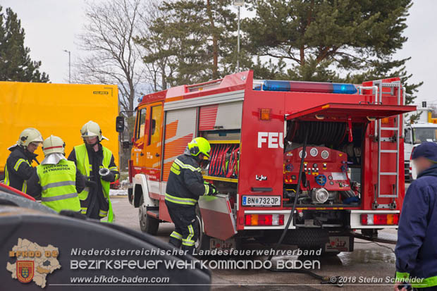 20180320 Brand in einer Lagerhalle Gewerbepark Wienersdorf Foto: © Stefan Schneider BFK BADEN 20180320 Brand in einer Lagerhalle Gewerbepark Wienersdorf Foto: © Stefan Schneider BFK BADEN