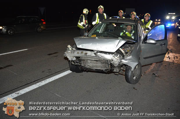 20180324 Verkehrsunfall auf der A2 zwischen Traiskirchen und Knoten Guntramsdorf  Foto: © Anton Judt FF Traiskirchen-Stadt