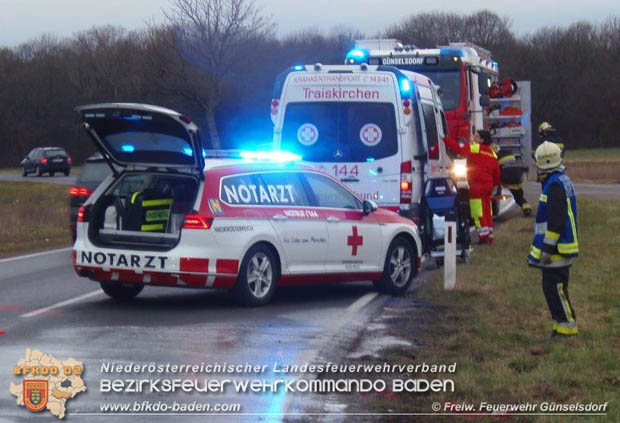 20180329 Verkehrsunfall auf der L154 Günselsdorf-Teesdorf  Foto: © Freiwillige Feuerwehr Günselsdorf