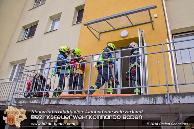 20180401 Brand in einer Wohnhausanlage im Ortsteil Baden Weikersdorf am Ostersonntag  Foto: © Stefan Schneider BFKDO BADEN