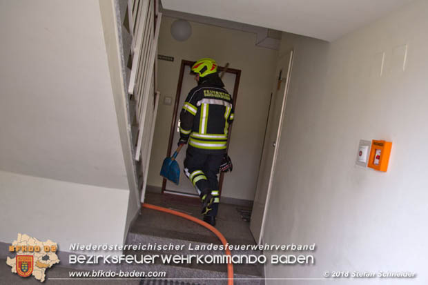 20180401 Brand in einer Wohnhausanlage im Ortsteil Baden Weikersdorf am Ostersonntag  Foto: © Stefan Schneider BFKDO BADEN