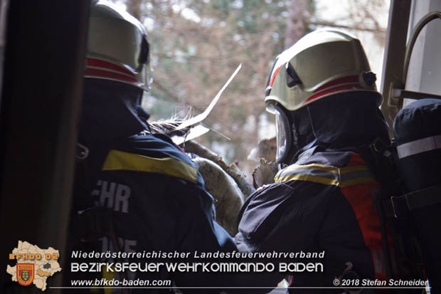 20180401 Brand in einer Wohnhausanlage im Ortsteil Baden Weikersdorf am Ostersonntag  Foto: © Stefan Schneider BFKDO BADEN