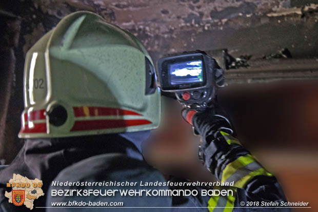 20180401 Brand in einer Wohnhausanlage im Ortsteil Baden Weikersdorf am Ostersonntag  Foto: © Stefan Schneider BFKDO BADEN