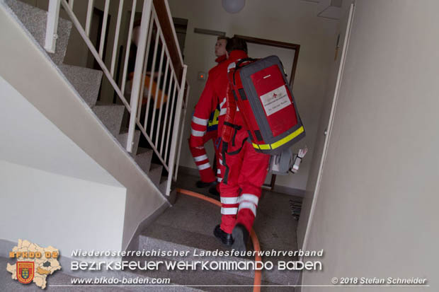 20180401 Brand in einer Wohnhausanlage im Ortsteil Baden Weikersdorf am Ostersonntag  Foto: © Stefan Schneider BFKDO BADEN