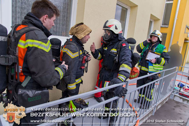 20180401 Brand in einer Wohnhausanlage im Ortsteil Baden Weikersdorf am Ostersonntag  Foto: © Stefan Schneider BFKDO BADEN