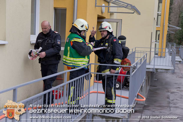20180401 Brand in einer Wohnhausanlage im Ortsteil Baden Weikersdorf am Ostersonntag  Foto: © Stefan Schneider BFKDO BADEN