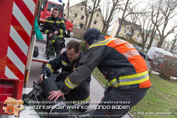 20180401 Brand in einer Wohnhausanlage im Ortsteil Baden Weikersdorf am Ostersonntag  Foto: © Stefan Schneider BFKDO BADEN